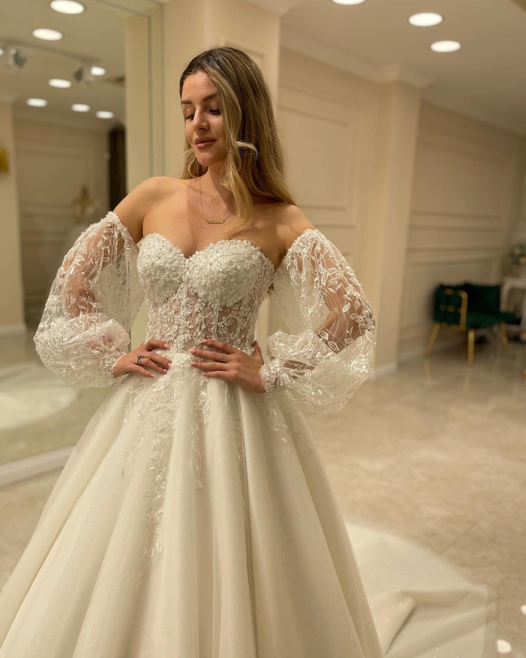 Sweetheart Lace Wedding Dress Detachable Sleeves - Fashionpara