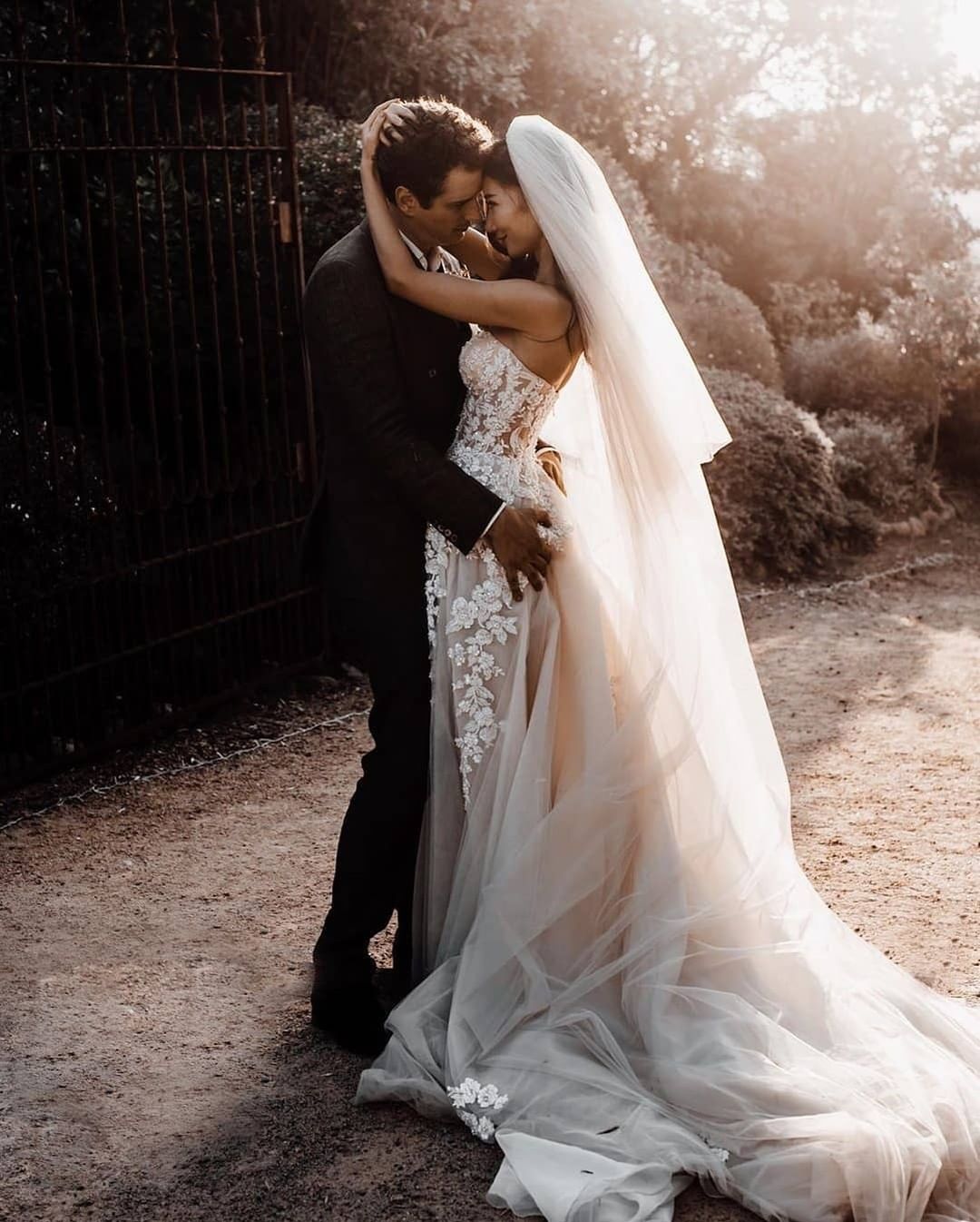 Sweetheart Long Wedding Dress With Lace Appliques - Fashionpara