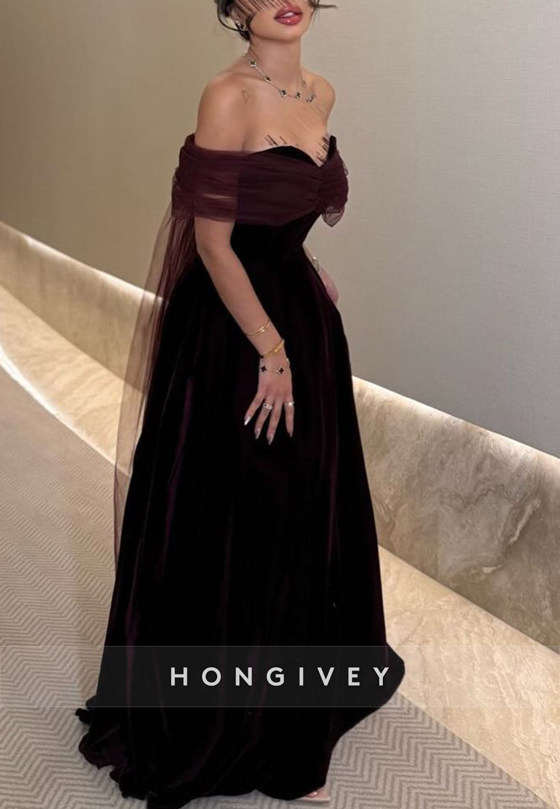 Floor-Length Off the Shoulder Formal Dresses Velvet Shawl Princess Evening Gown
