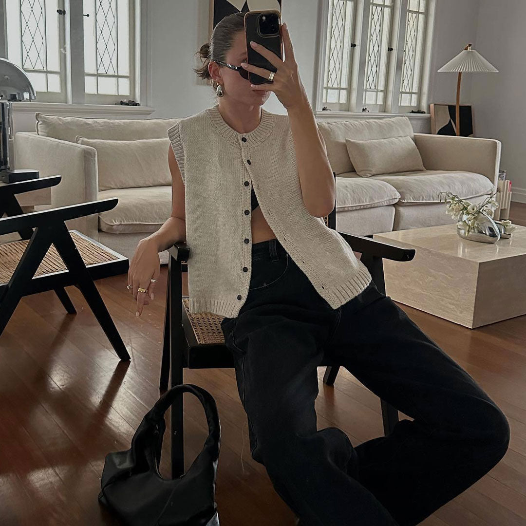 Trendy Crew Neck Ribbed Knit Cardigan Vest for Stylish Comfort