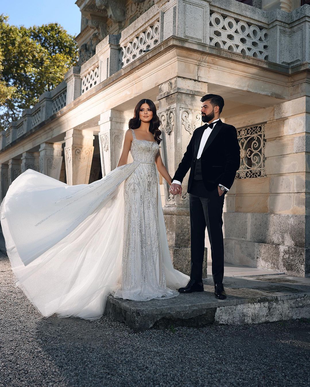Trendy Floor-Length Square Spaghetti Strap Sleeveless Mermaid Lace Wedding Gown - Fashionpara