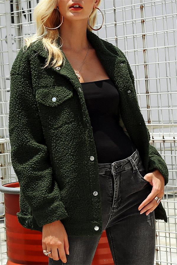 Luxurious Lamb Wool Fur Coat for Trendy Winter Style