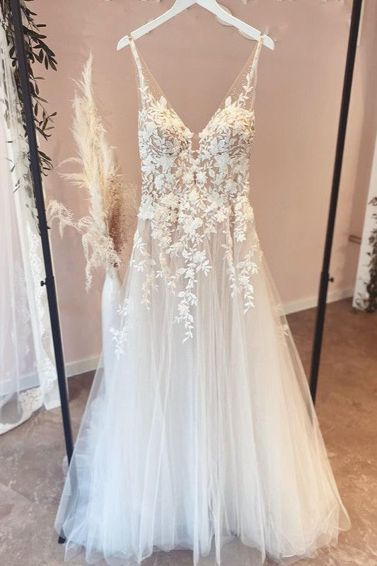 V-Neck Sleeveless Wedding Dress Lace Appliques Long - Fashionpara