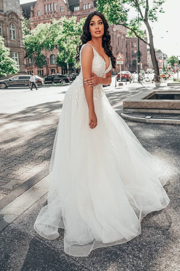 V-Neck Sleeveless Wedding Dress Tulle With Appliques Lace - Fashionpara