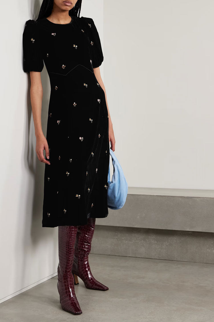 Vintage Floral Embroidery Puff Sleeve A Line Velvet Midi Dress - Black - Fashionpara