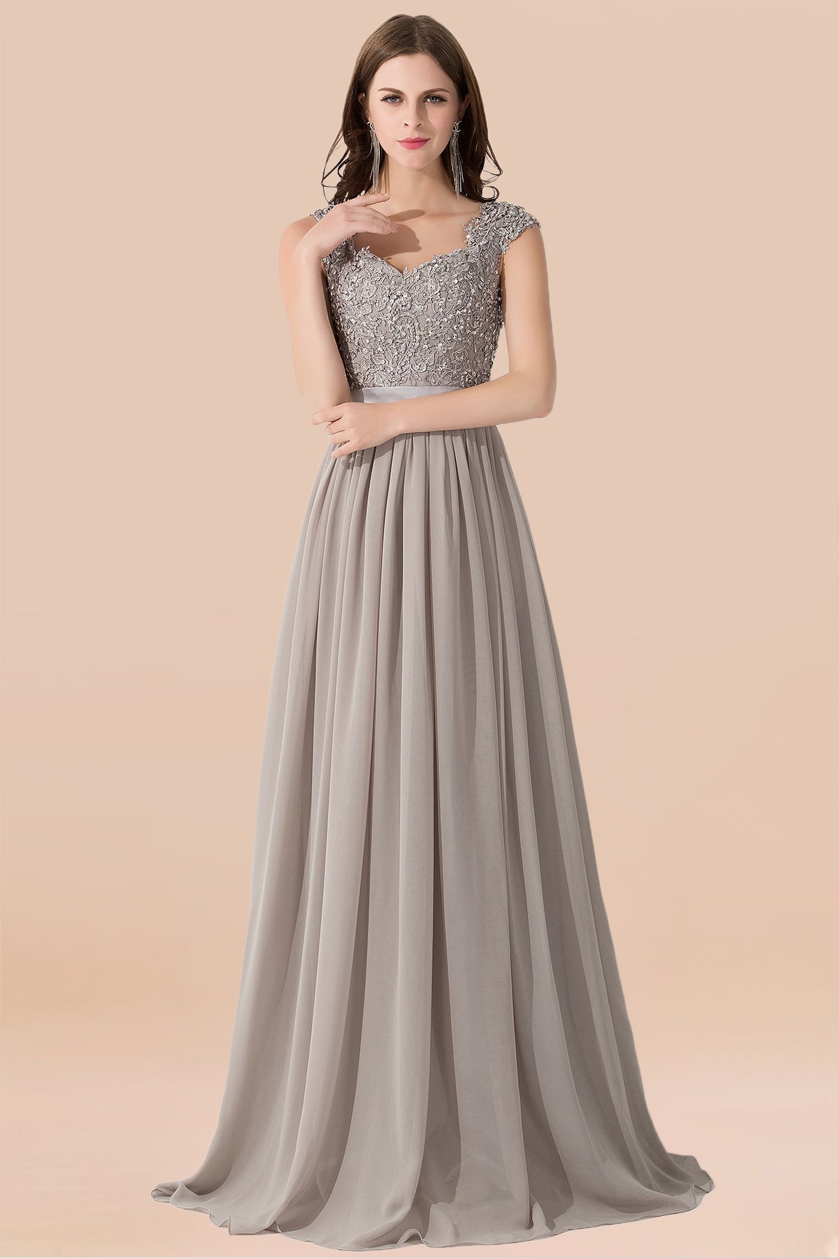 Vintage Silver Sleeveless Long Bridesmaid Dresses With Appliques - Fashionpara