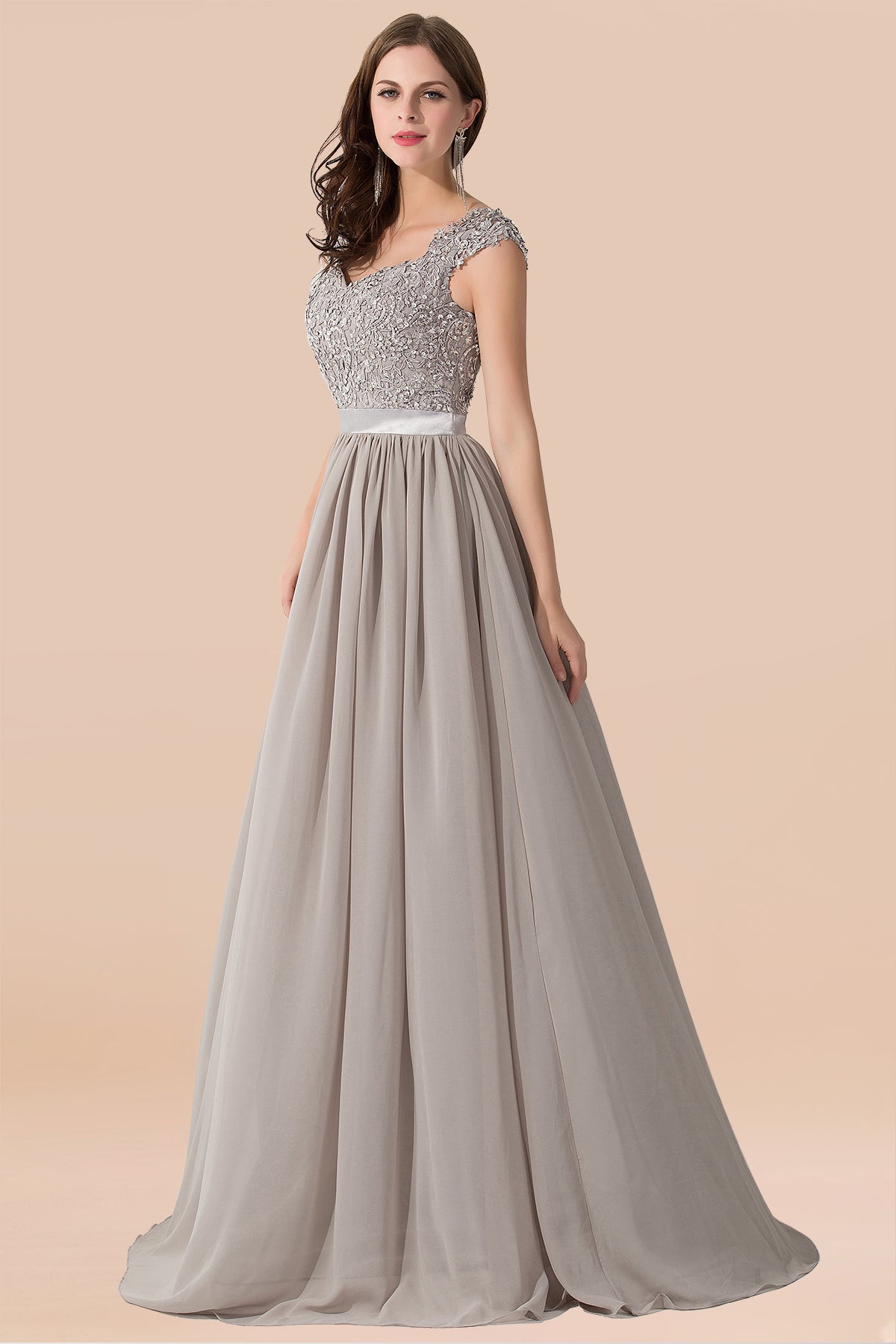 Vintage Silver Sleeveless Long Bridesmaid Dresses With Appliques - Fashionpara