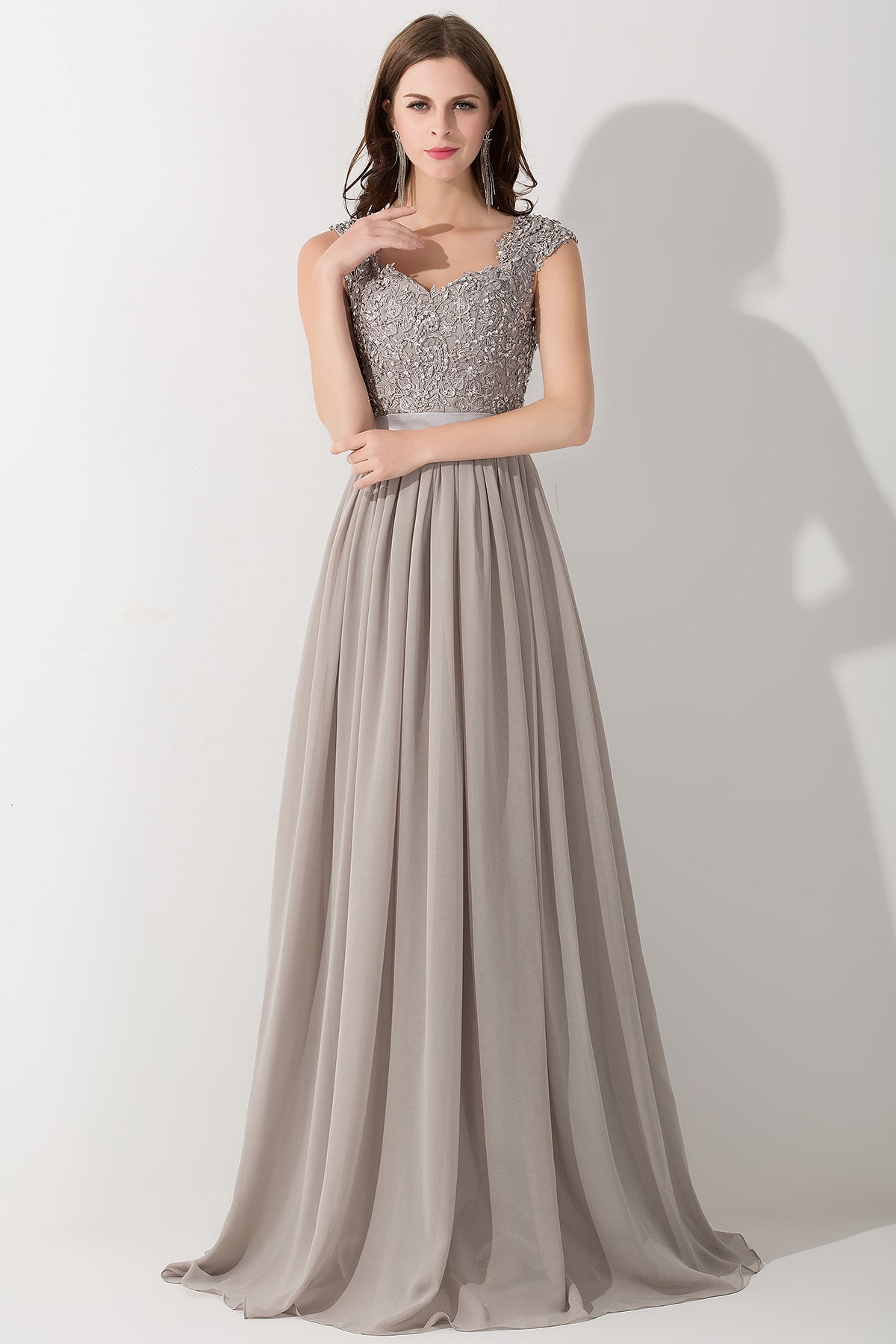 Vintage Silver Sleeveless Long Bridesmaid Dresses With Appliques - Fashionpara