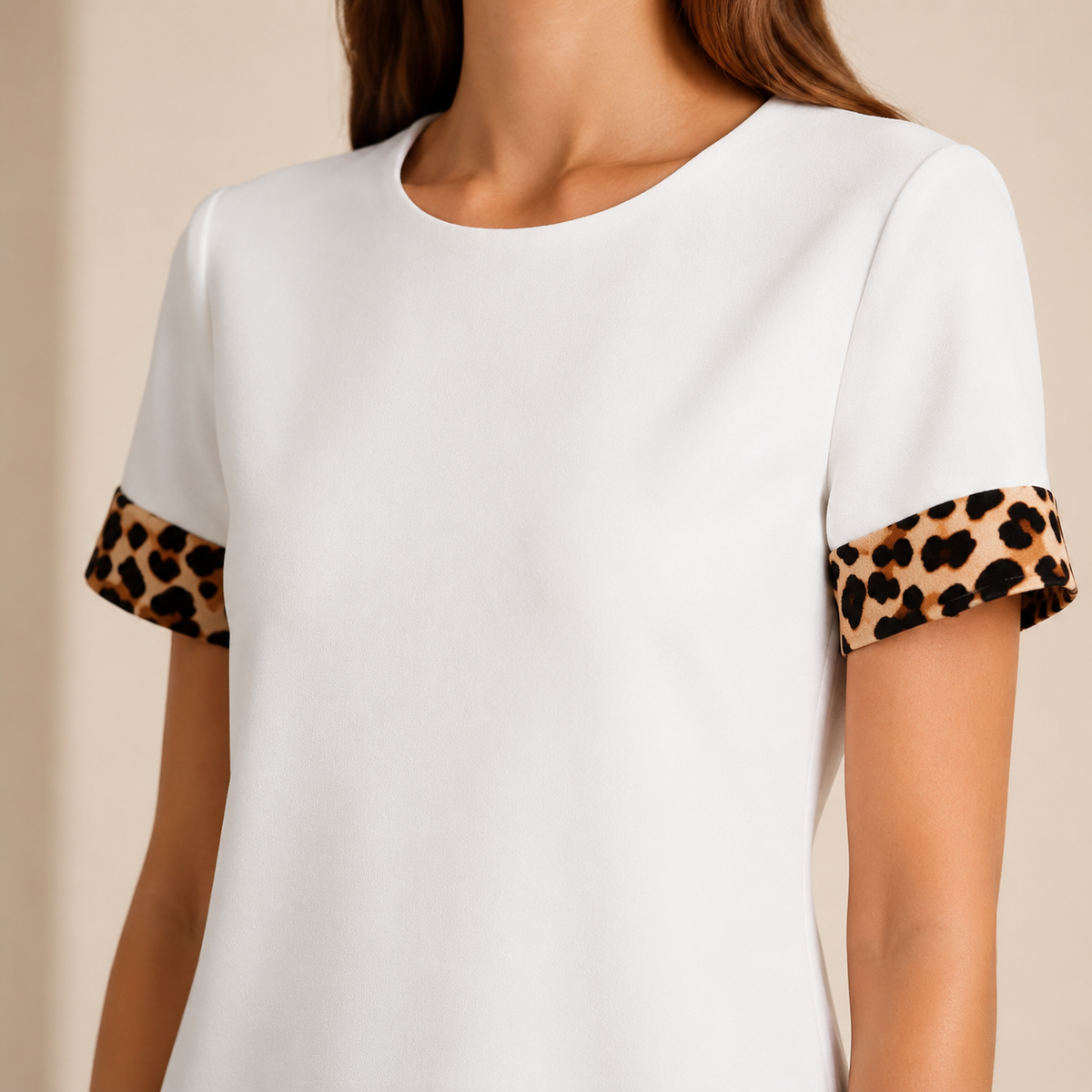 Crew Neck Short Sleeve Leopard Trim Shift Dress 5