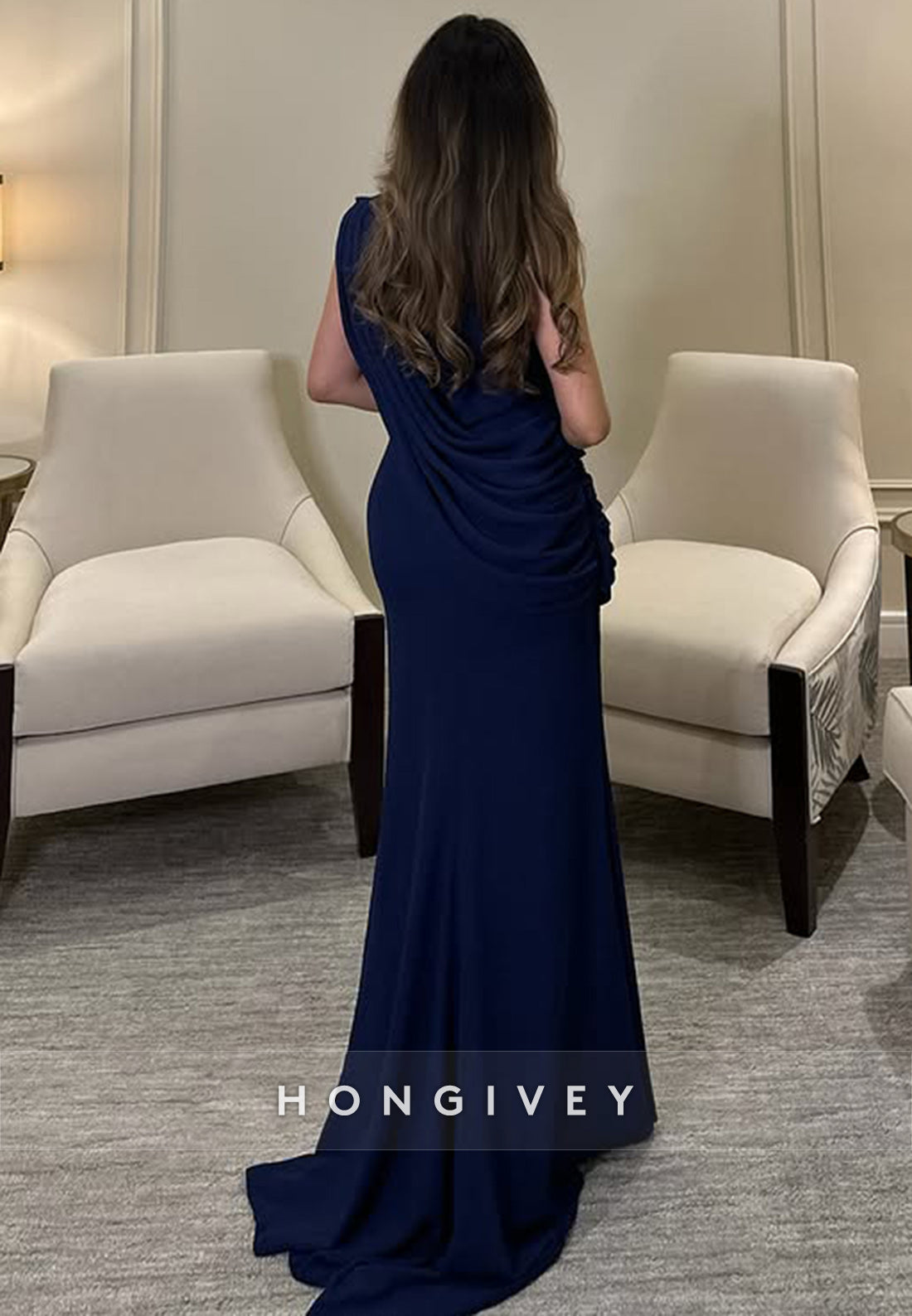 Elegant Pleated Sleeveless Satin Floor-Length Sheath Evening Gown
