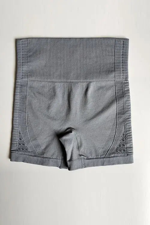 Mesh Seamless Shorts - Fashionpara