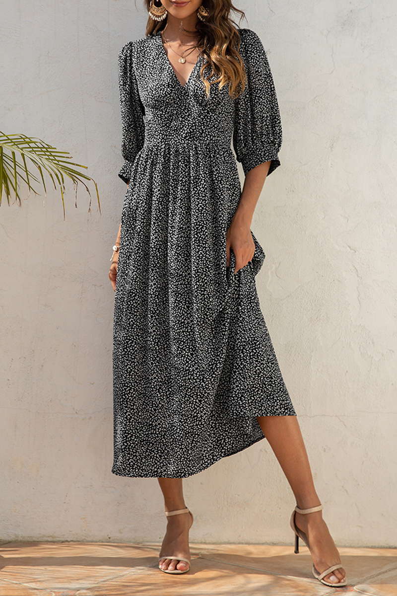 Elegant Floral Fold V Neck A Line Dresses - Fashionpara