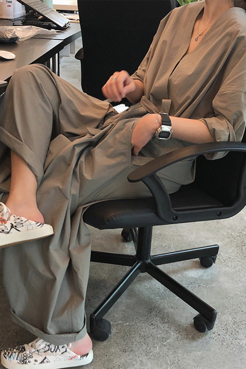 Casual College Solid Frenulum V Neck Loose Jumpsuits - Fashionpara