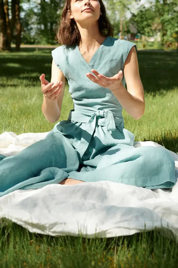 V Neck Tie Tank Top Flared Pants Set - Fashionpara