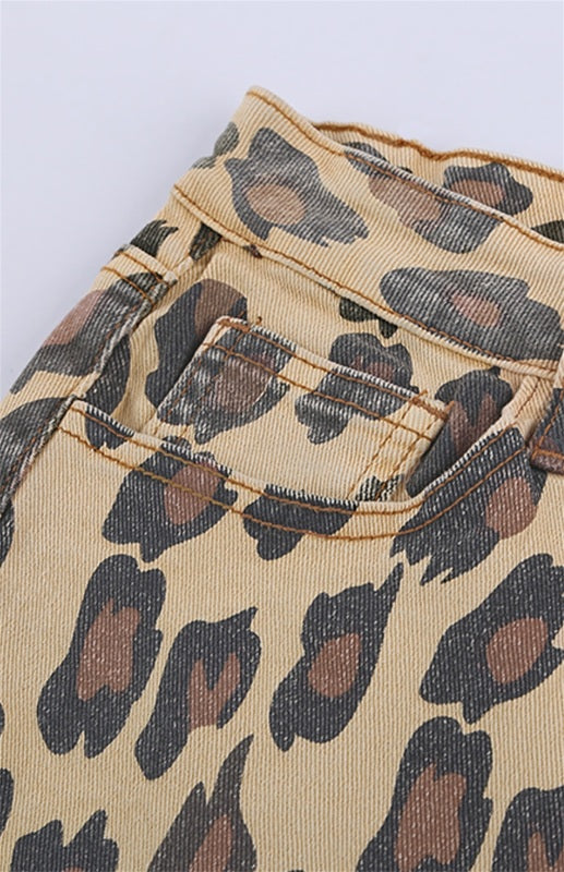 Women's Leopard Mid Waist Frayed Hemline Denim Shorts - Fashionpara