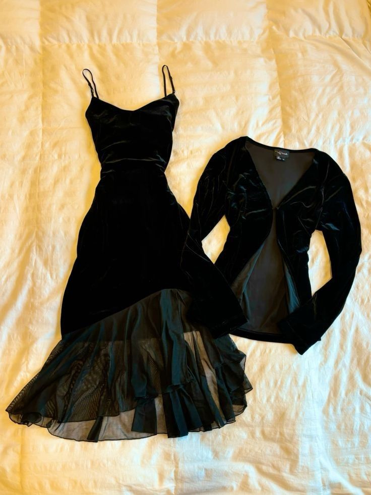 Black Velvet Tiered Cocktail Dress Prom Party Gowns Formal Dresses(Jacket not included) - Fashionpara