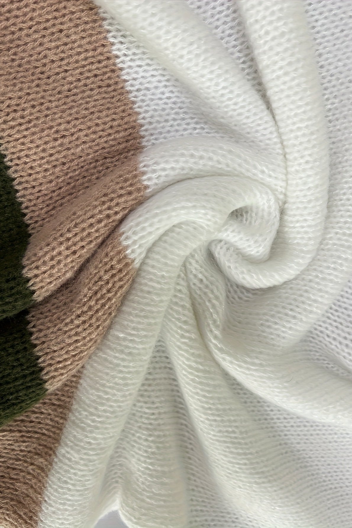 Elegant Colorblock Crew Neck Knit Sweater by PrincessAce