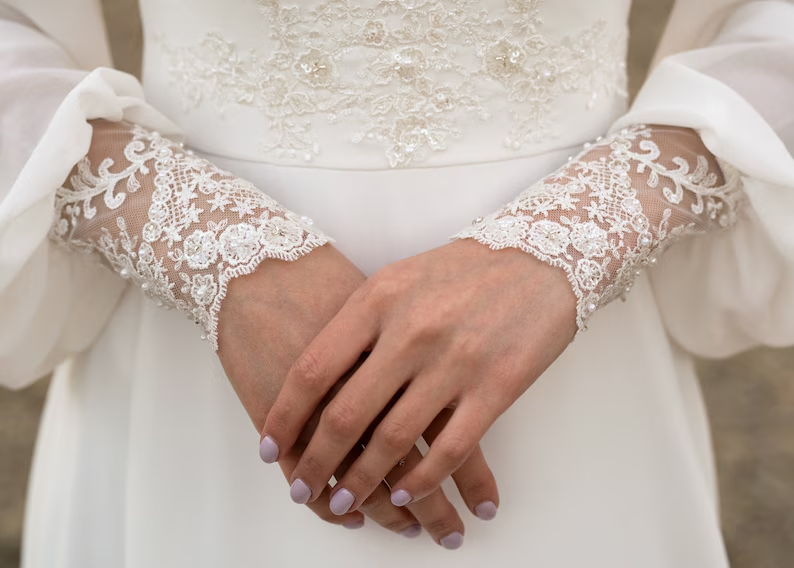 Ivory lace wedding dress, long-sleeve button back long train gown lace & chiffon Wedding Dresses