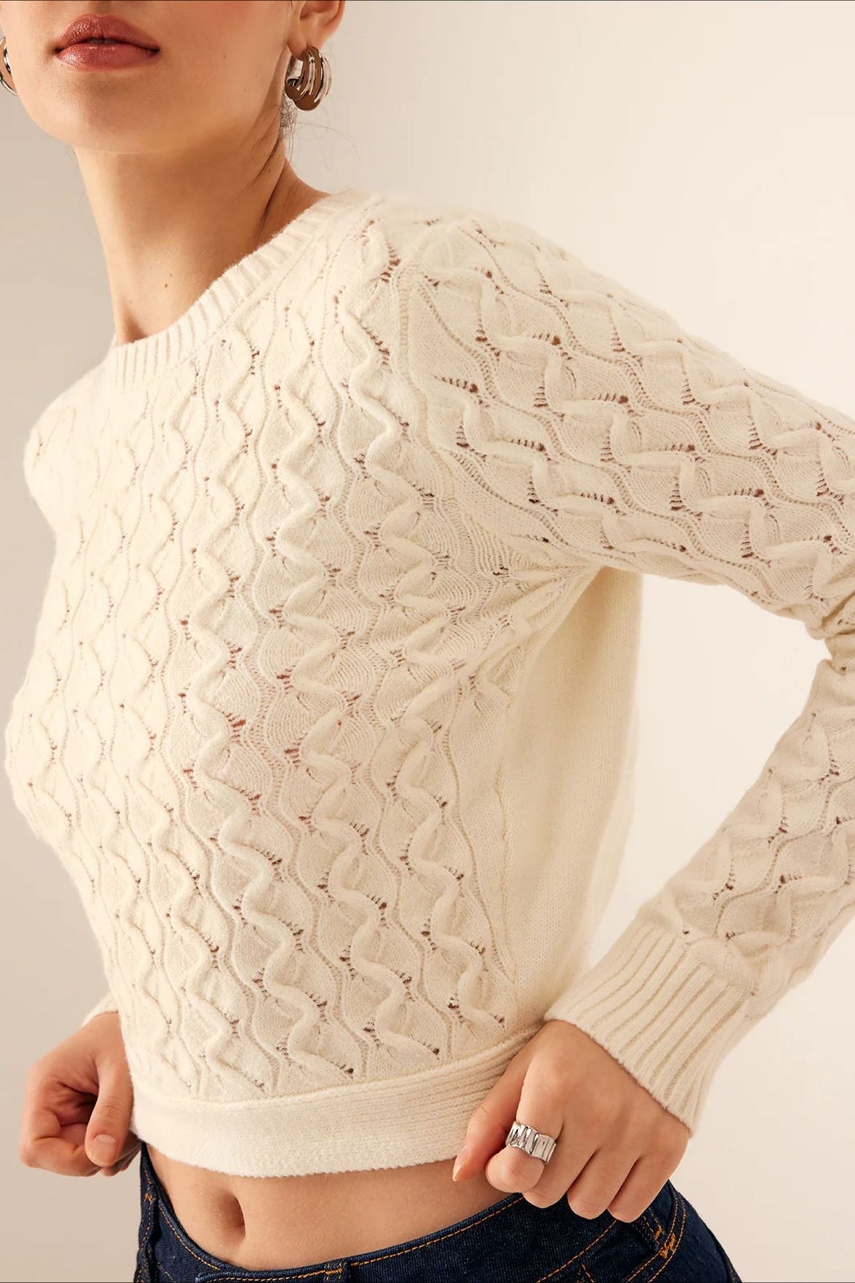 Open-Back Tie Detail Round Neck Elegant Knit Blouse