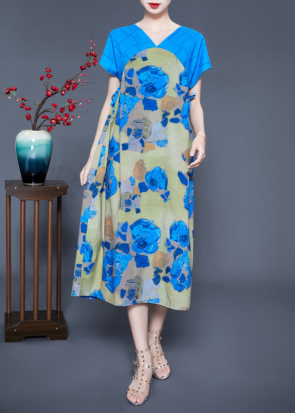 Floral Print Patchwork V-Neck Flutter Sleeve Midi Dress - View 2