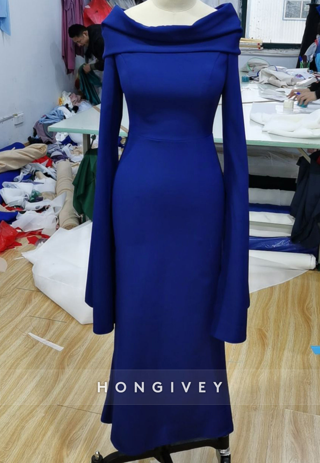 Off the Shoulder Column Long Sleeve Evening Formal Dresses