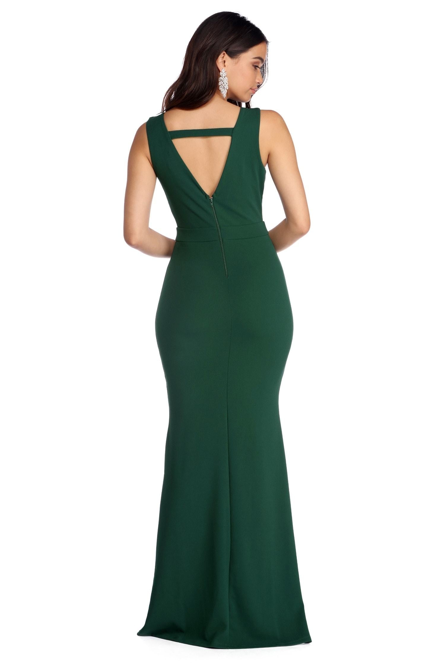 Miriam Lady In Dress - Fashionpara
