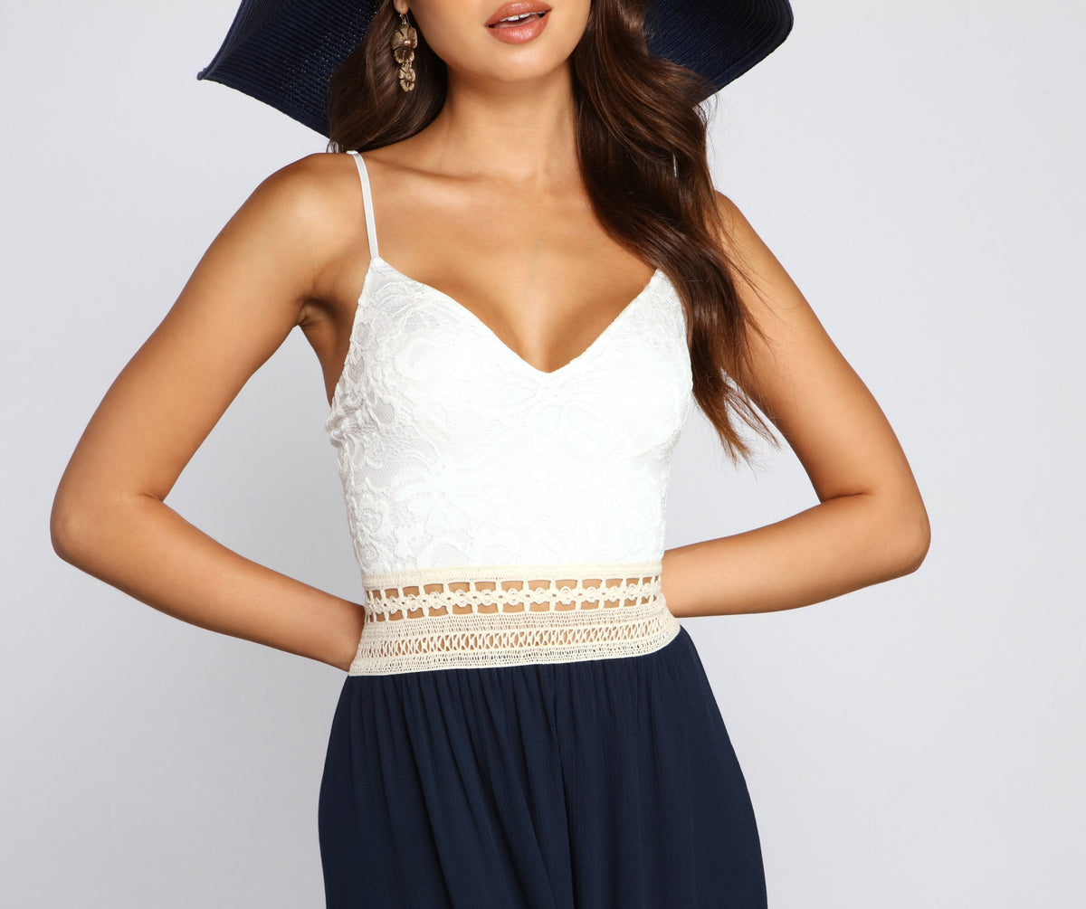 Lace V-Neck Sleeveless Maxi Gown