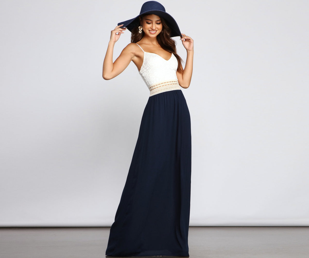 Lace V-Neck Sleeveless Maxi Gown