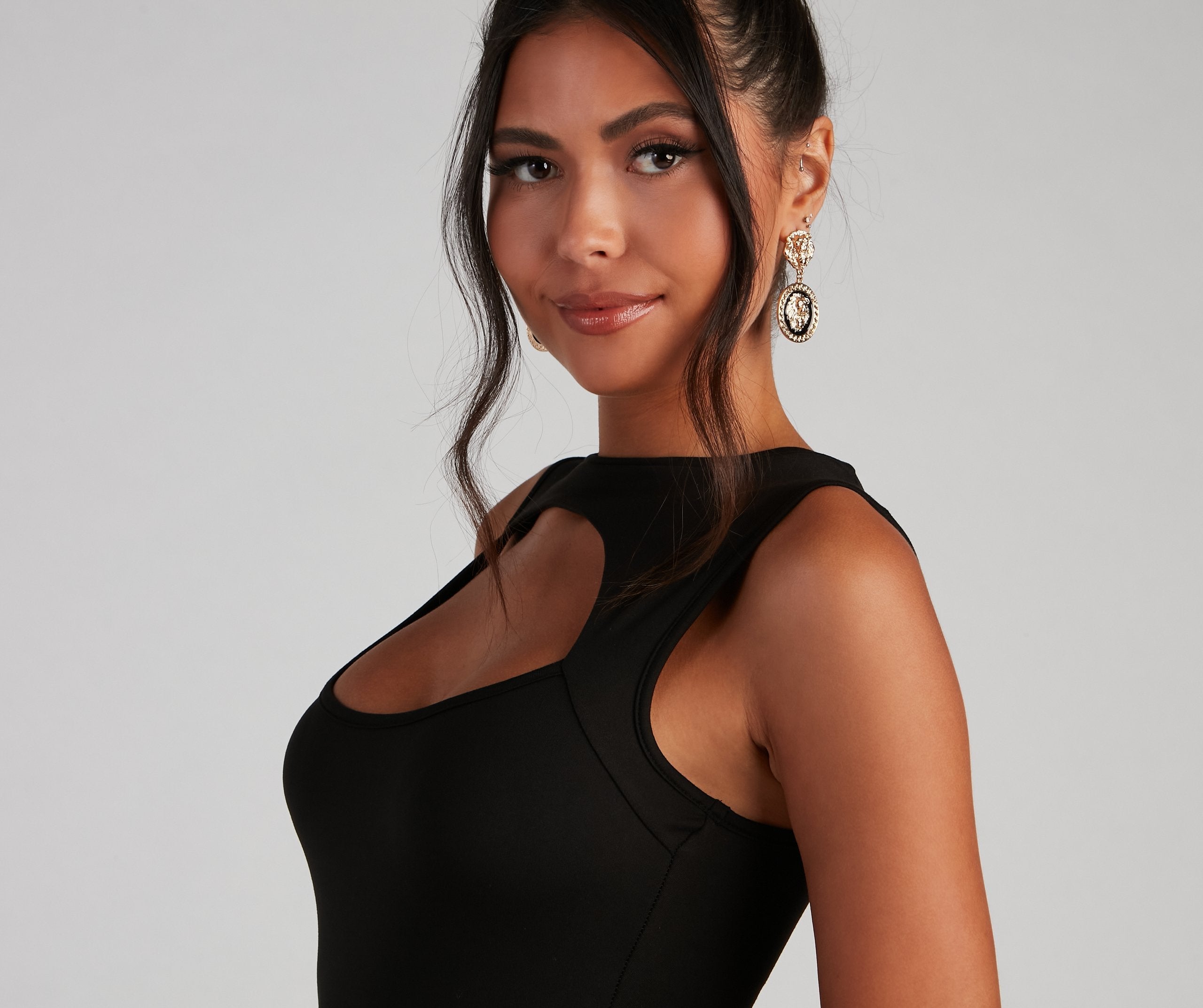 Chic Cutout Bodycon Mini Dress - Fashionpara