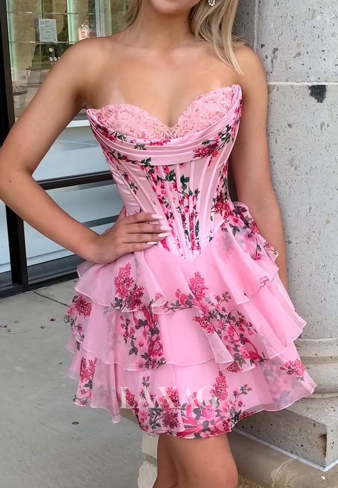 Sweetheart Off-Shoulder Sleeveless Applique Print-Chiffon Tiered A-Line Homecoming Dress
