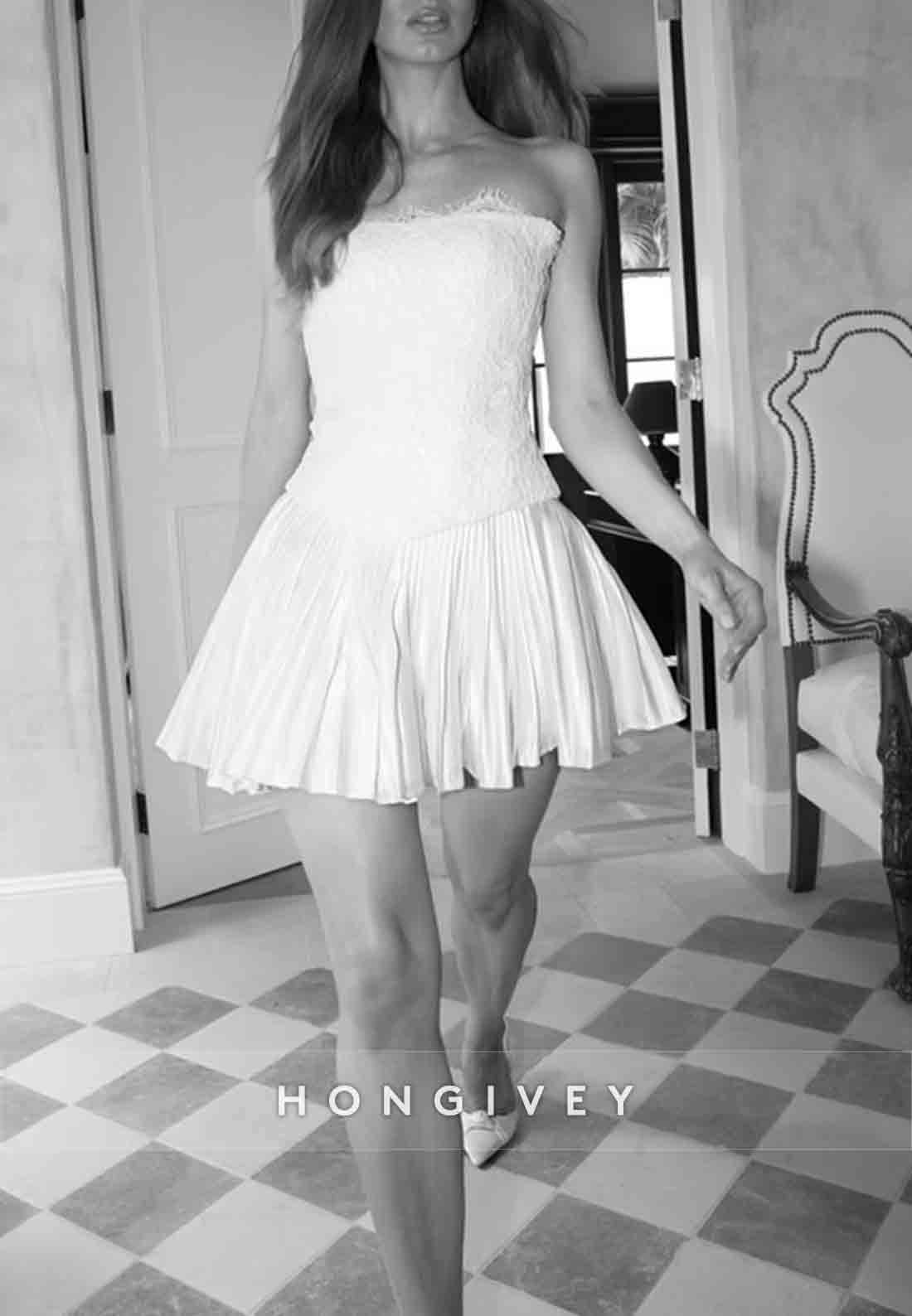 Strapless Pleated Sleeveless A-line Mini Wedding Dresses