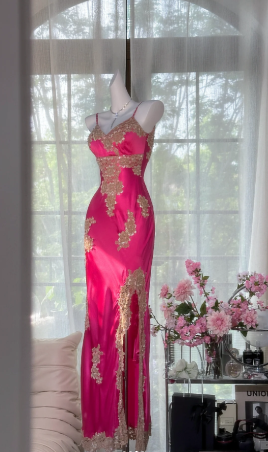 Pretty Hot Pink Spaghetti Straps V Neck Satin Lace Appliques Slit Long Prom Dress Birthday Party Gown D1375