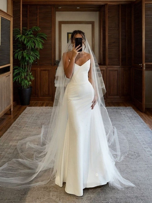 Mermaid Strapless White Satin Wedding Dresses with Pearls