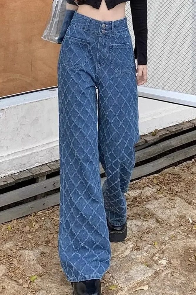 Loose Fit Slimming Straight-Leg Jeans