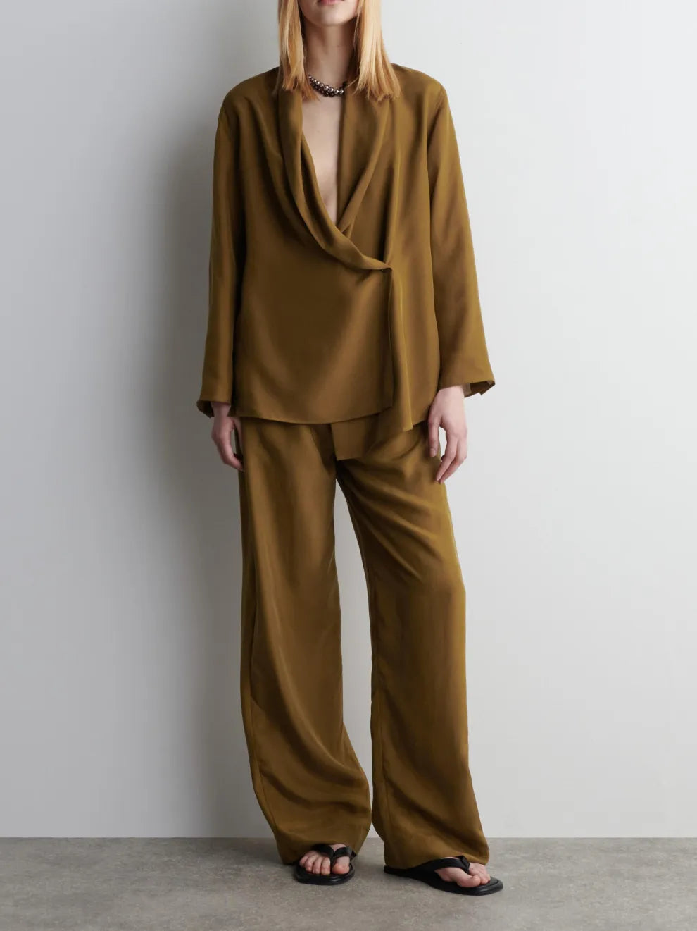 Chic Lapel Coat and Pants Set for Elegant Professional Style