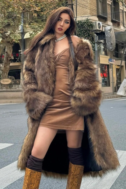 Chic Eco Fur Thick Warm Fox-Like Plush Overcoat - Fashionpara