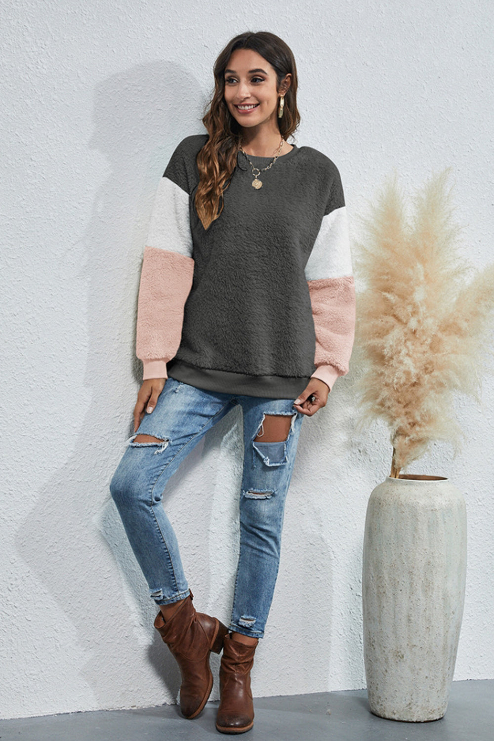 RadyRin Stylish Round Neck Three-Color Sweater for Elegance