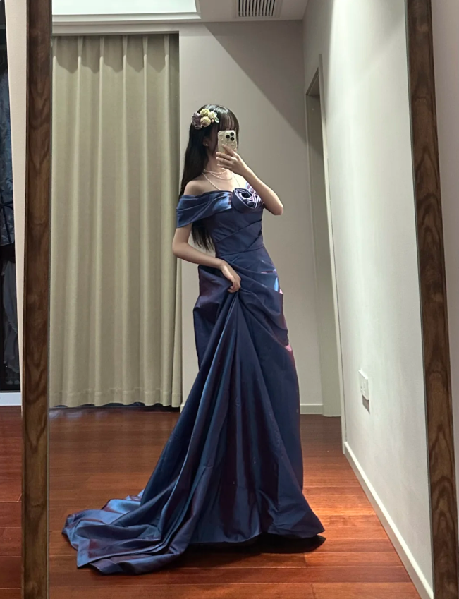 Retro Elegant Blue-Purple Off-Shoulder Hand-Pleated Satin Prom Dress Evening Dress P4111
