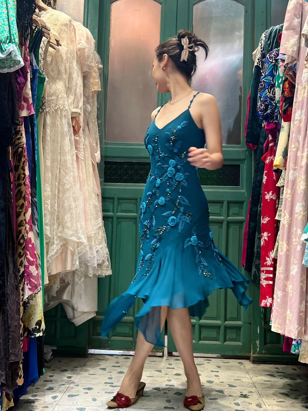 Retro Elegant Peacock Blue Irregular Deep V Halter Embroidered Chiffon Prom Dress Evening Dress P4119