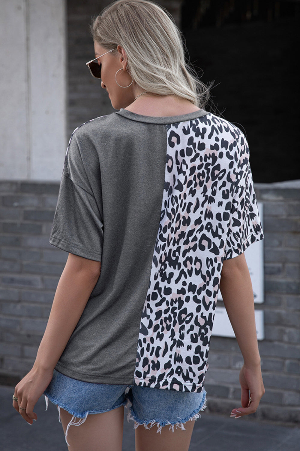 Leopard Print Round Neck Short Sleeve T-shirt