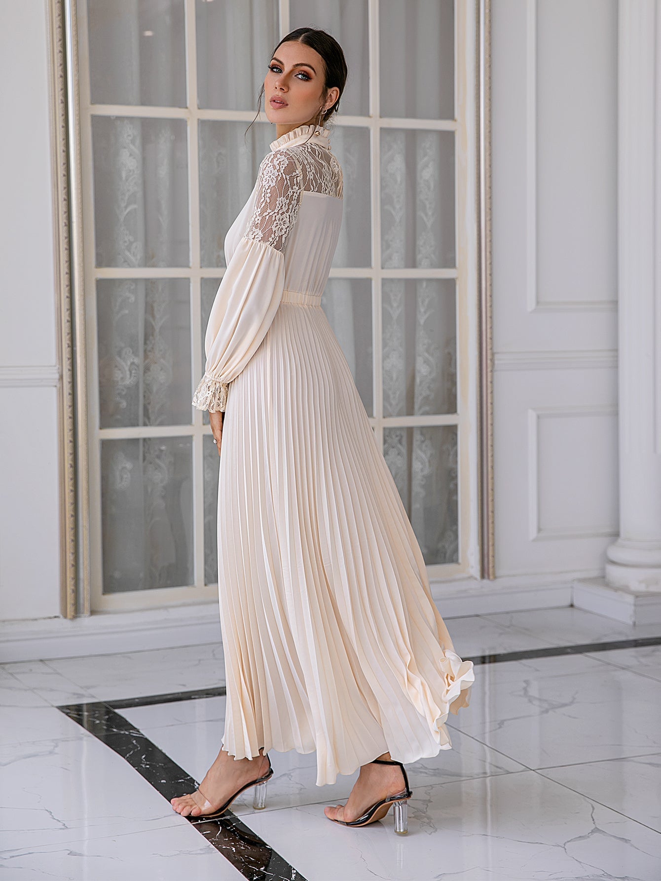 Elegant Evening Dress With Lace - Fashionpara