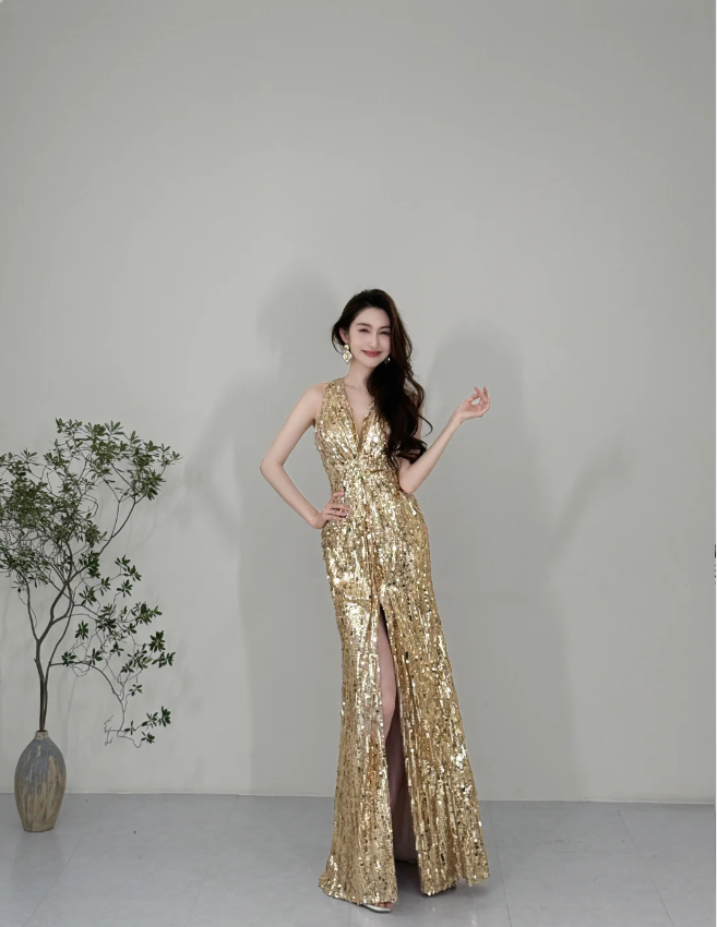 Sparkling Yellow Mermaid Deep V Halter Neck Slit Sequined Long Prom Dress Evening Dress P4125