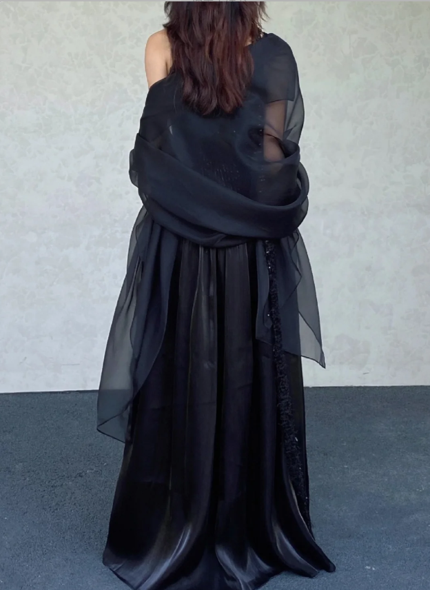 Elegant Black A-line Square Neck Spaghetti Strap Sequined Tulle Long Prom Dress Evening Dress P4127