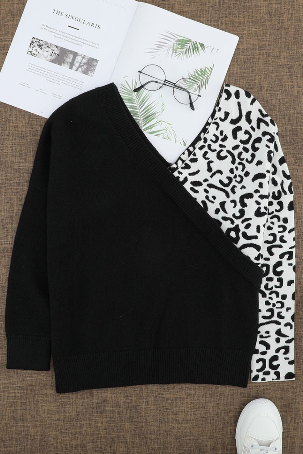 RadyRin V-neck Patchwork Sweater for Stylish Comfort