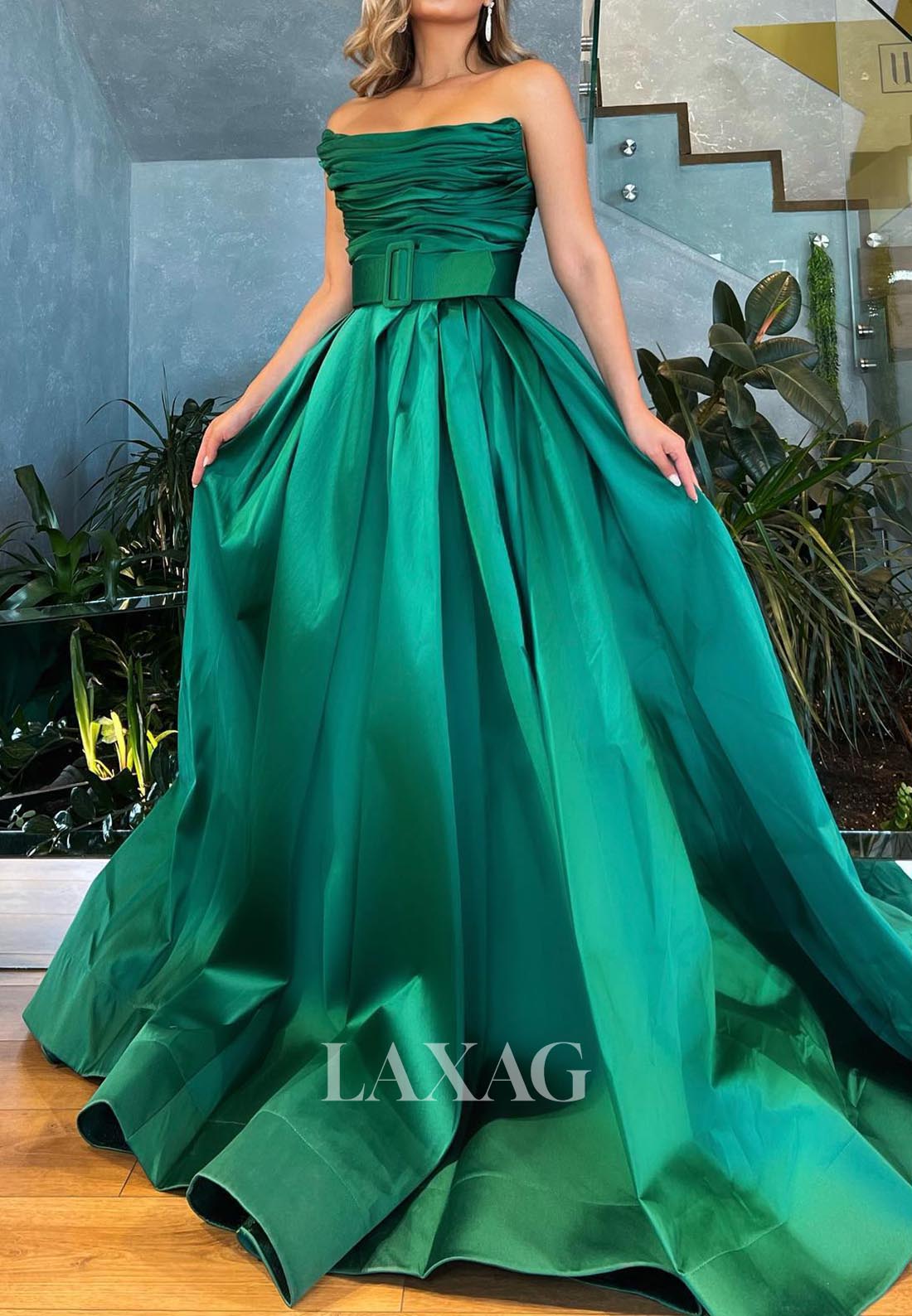 Strapless Pleated Ruched Formal Gowns Scoop-Neck Sleeveless Pleated Satin A-Line Evening Dress - Fashionpara