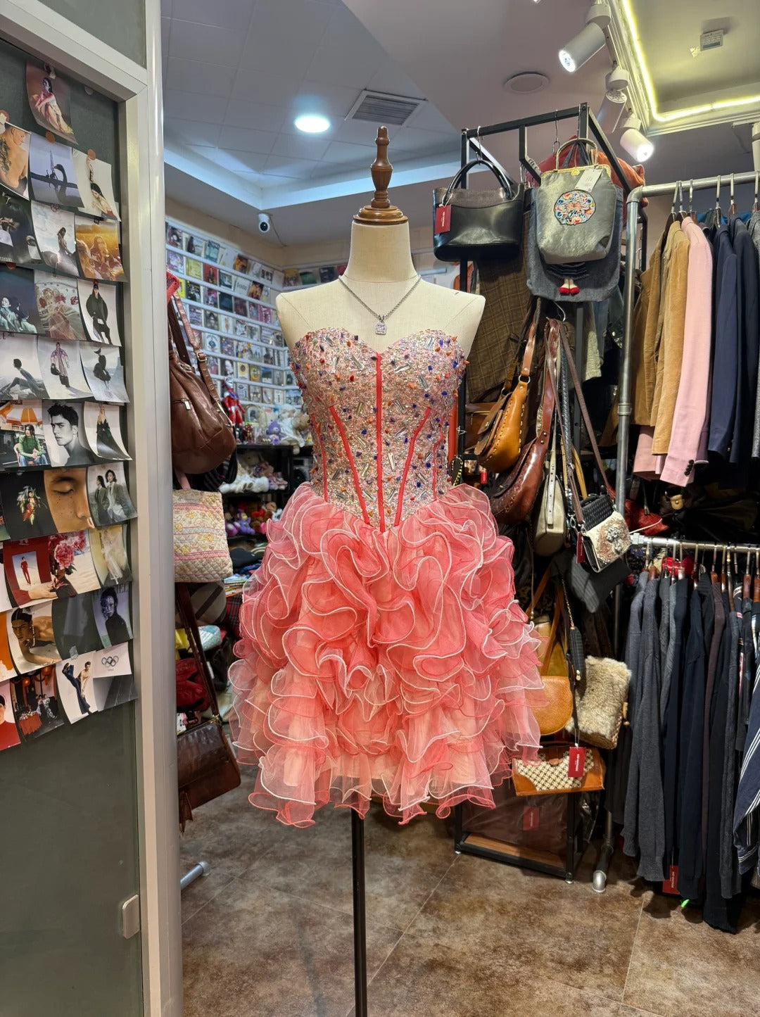 Princess Coral Pink Heart-Shaped Neckline Rhinestone-Embellished Short Prom Dress Evening Dress P4148