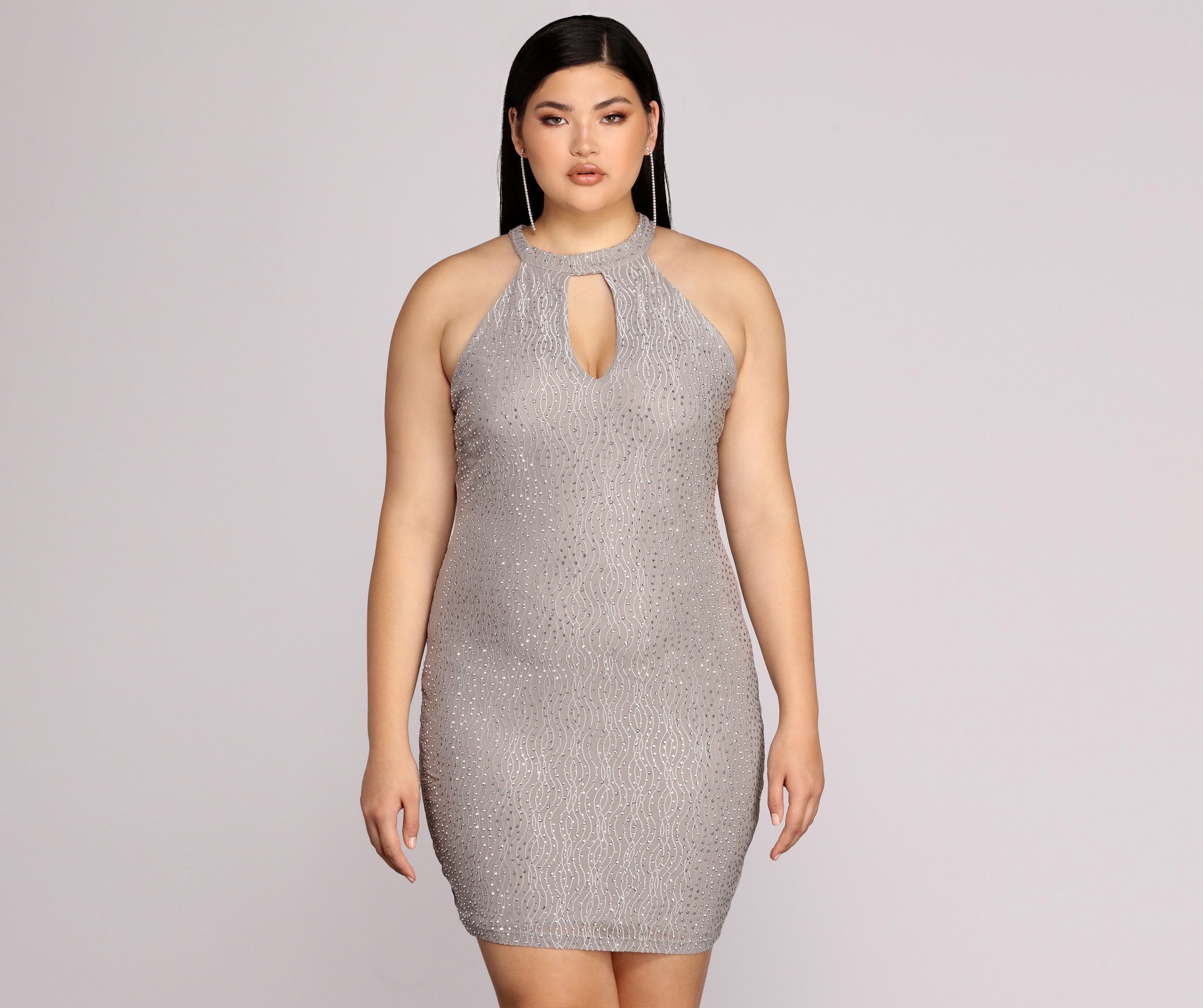 Plus Stunning In Silver Formal Dress - Fashionpara