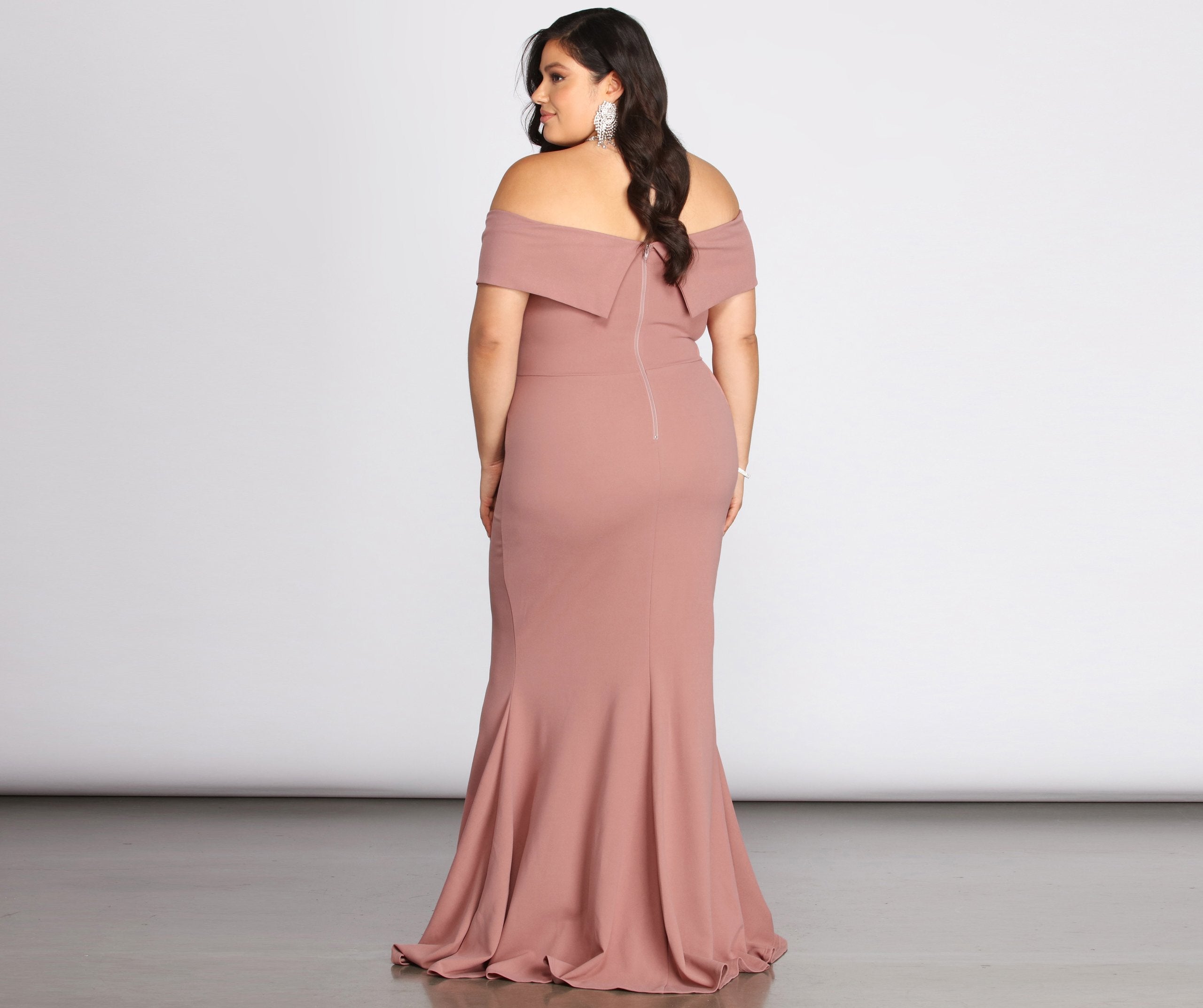 Plus Maddison Sleeveless Mermaid Dress - Fashionpara