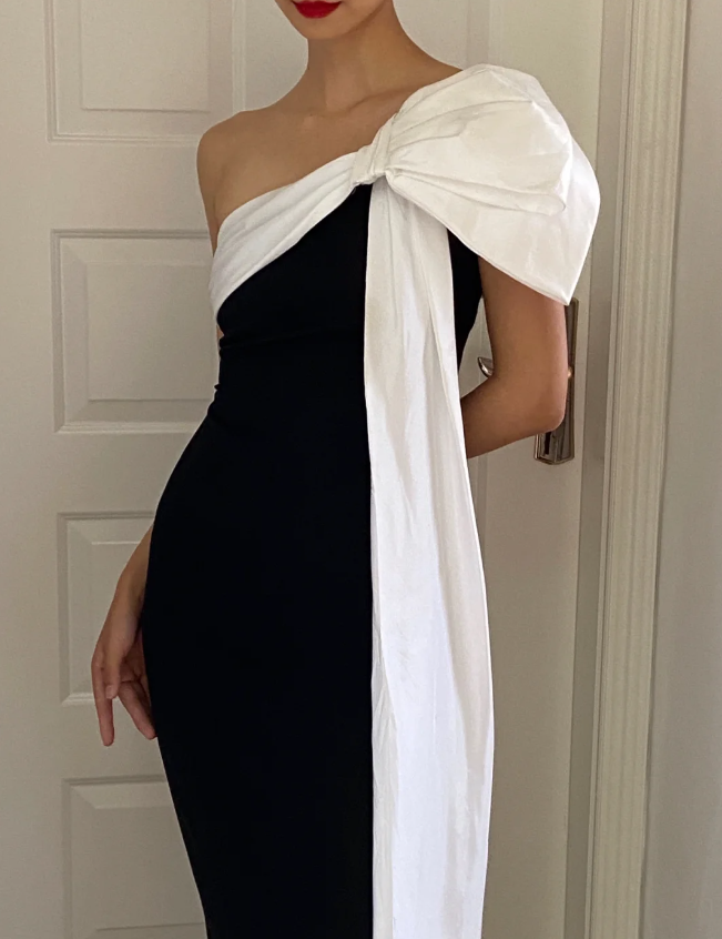 Elegant Black And White Fitted One-Shoulder Satin Long Prom Dress Evening Dress P4158