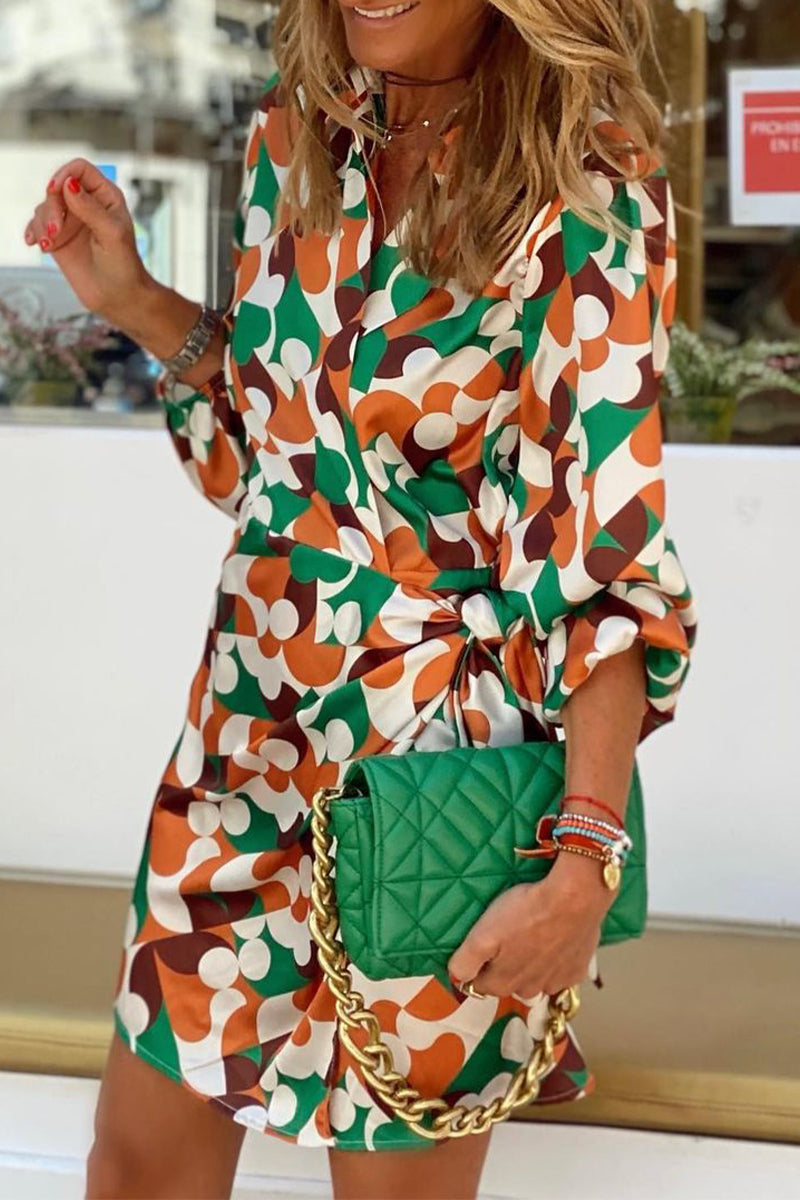 British Style Elegant Geometric Print Frenulum V Neck One Step Skirt Dresses - Fashionpara